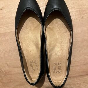 Naturalizer Women's Black Flats